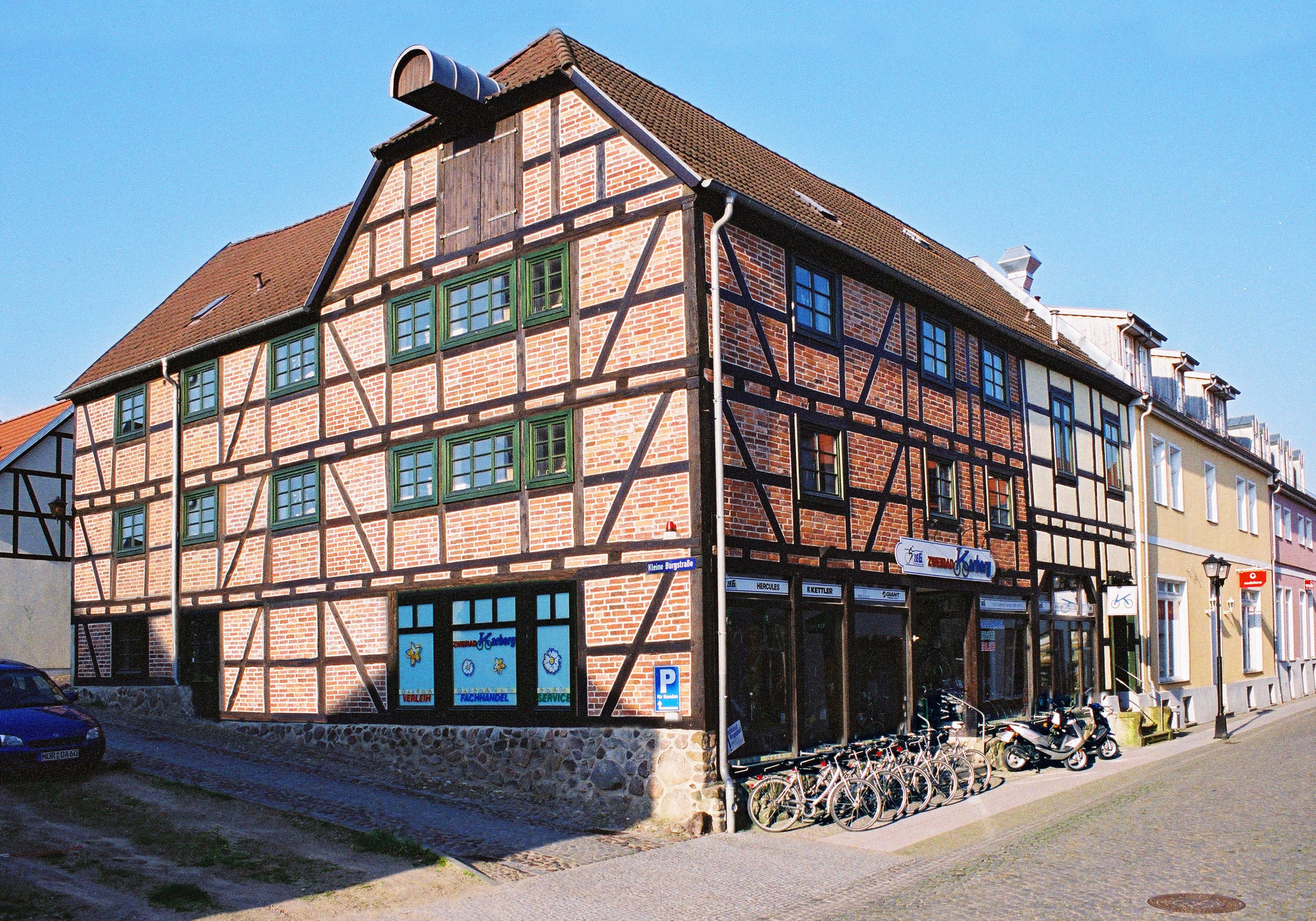 Haus entzerrt 3